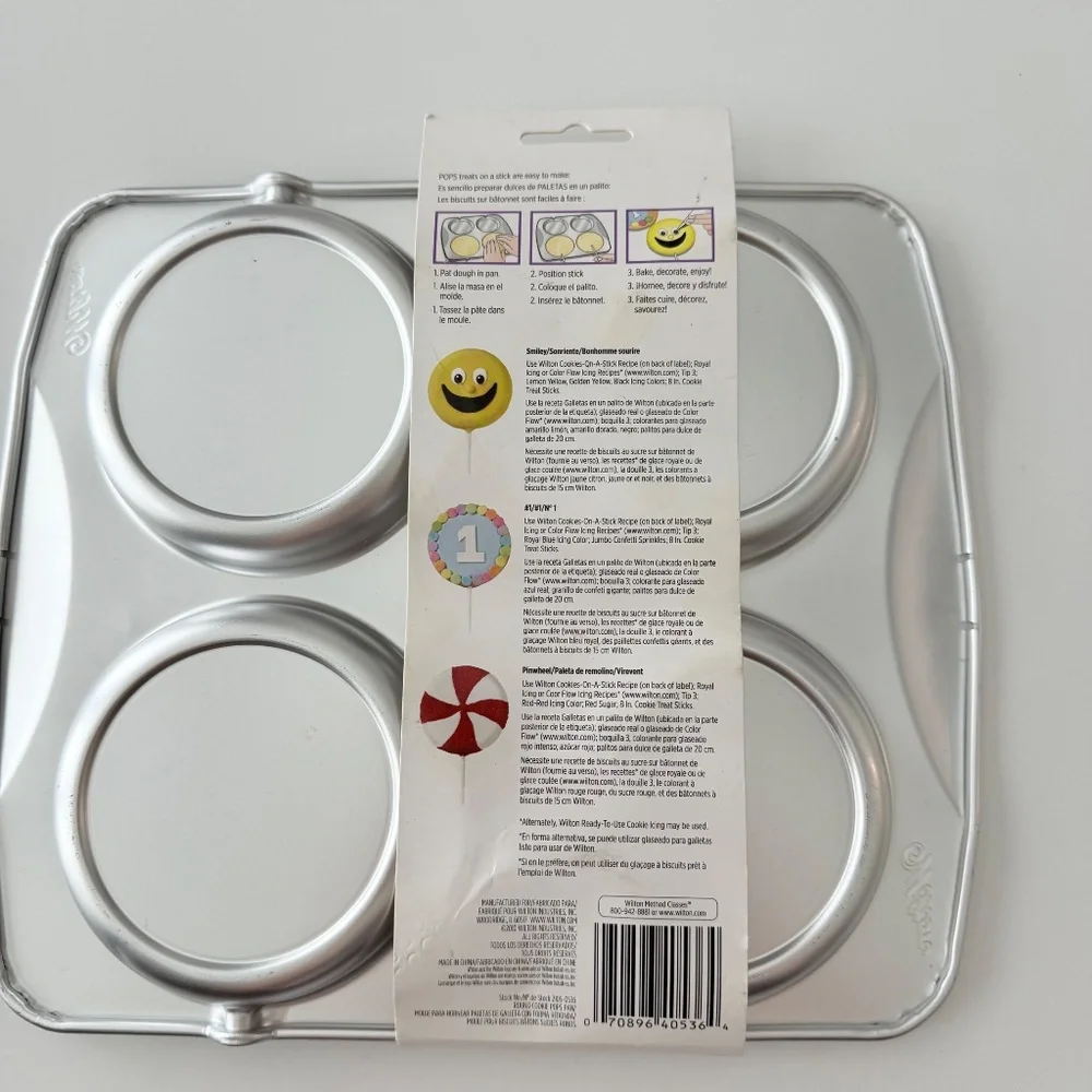 NWT Wilton 4 Cookie Pops Pan